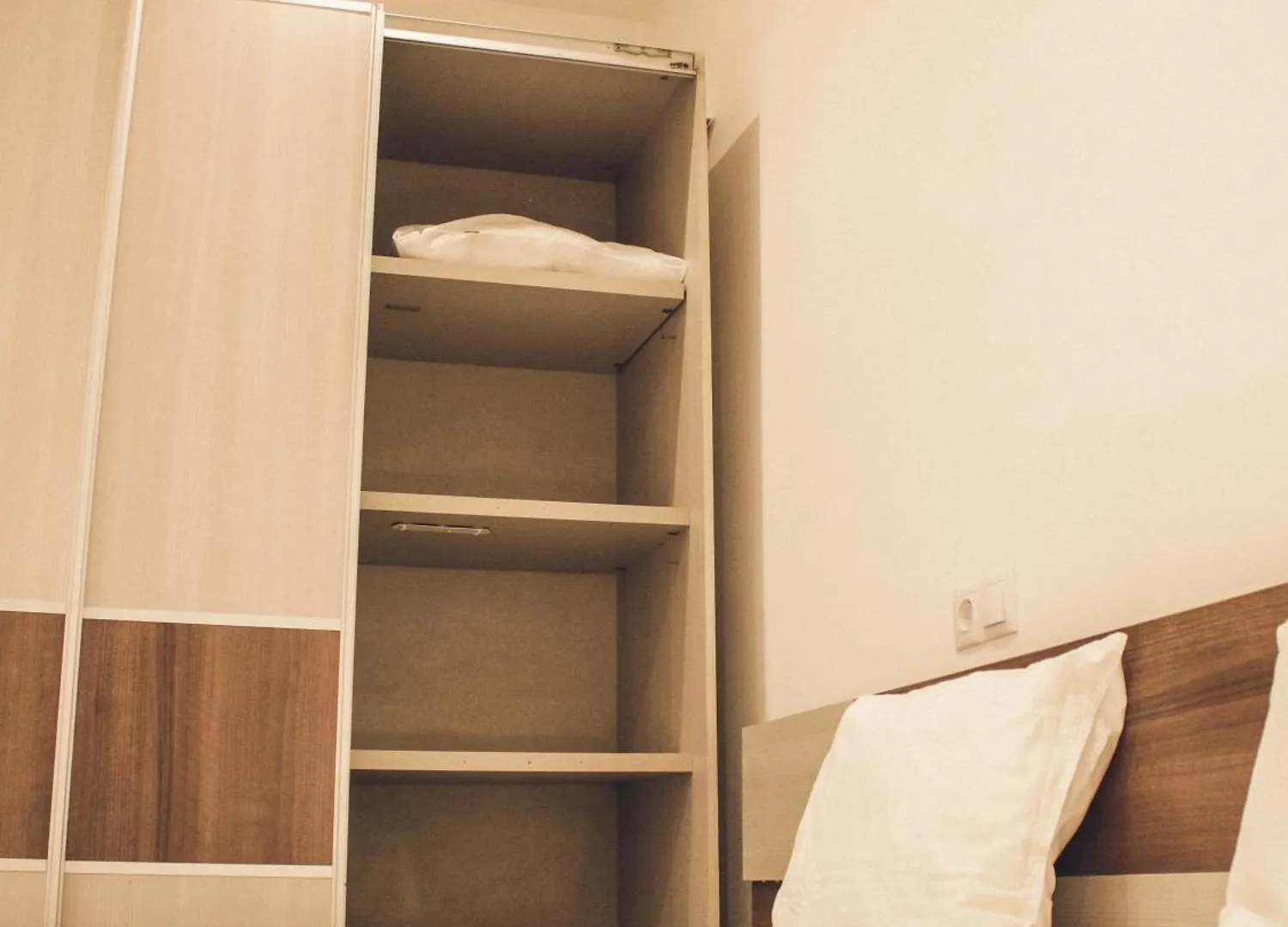 شقة Apartamento 15' Barcelona Centro Santa Coloma de Gramanet